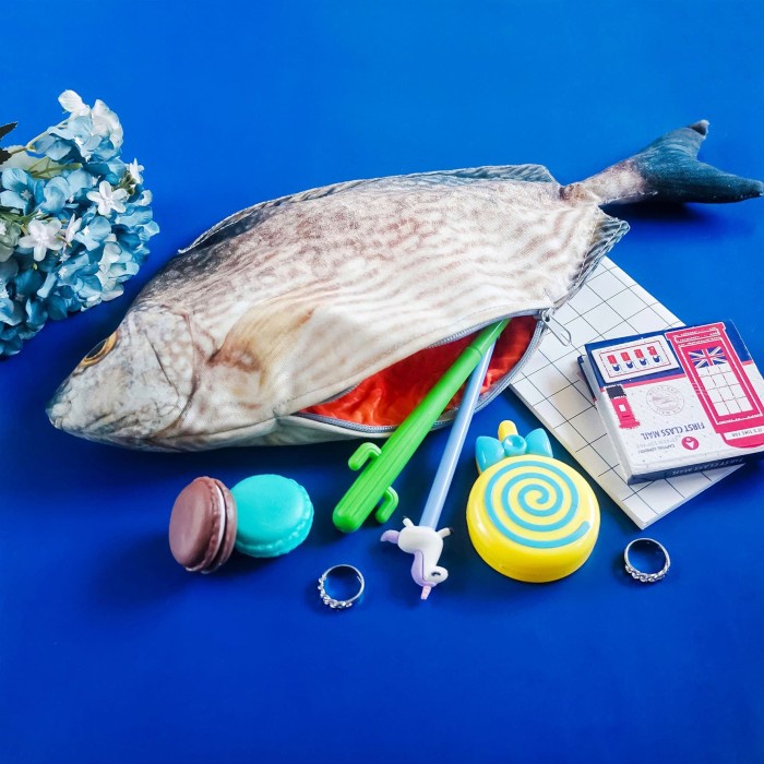 

Pouch ikan Baronang kanvas untuk penggemar seafood promo