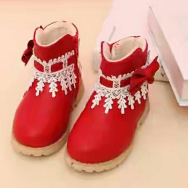 Sepatu anak perempuan /sepatu boot anak import /sepatu anak modis