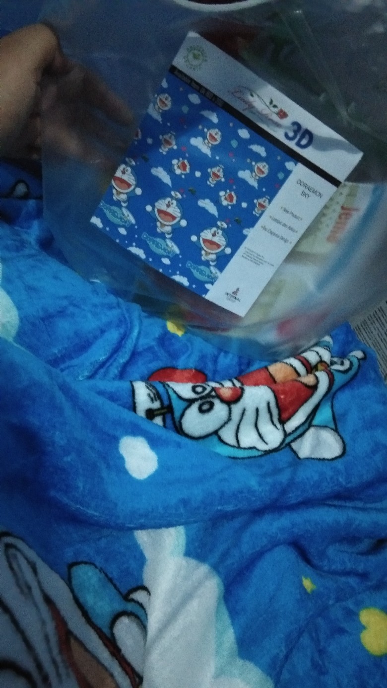 Selimut Anak Anak Lady Rose Uk. 160x200 Cm Motif Doraemon, Finding Nemo Dan Stitch