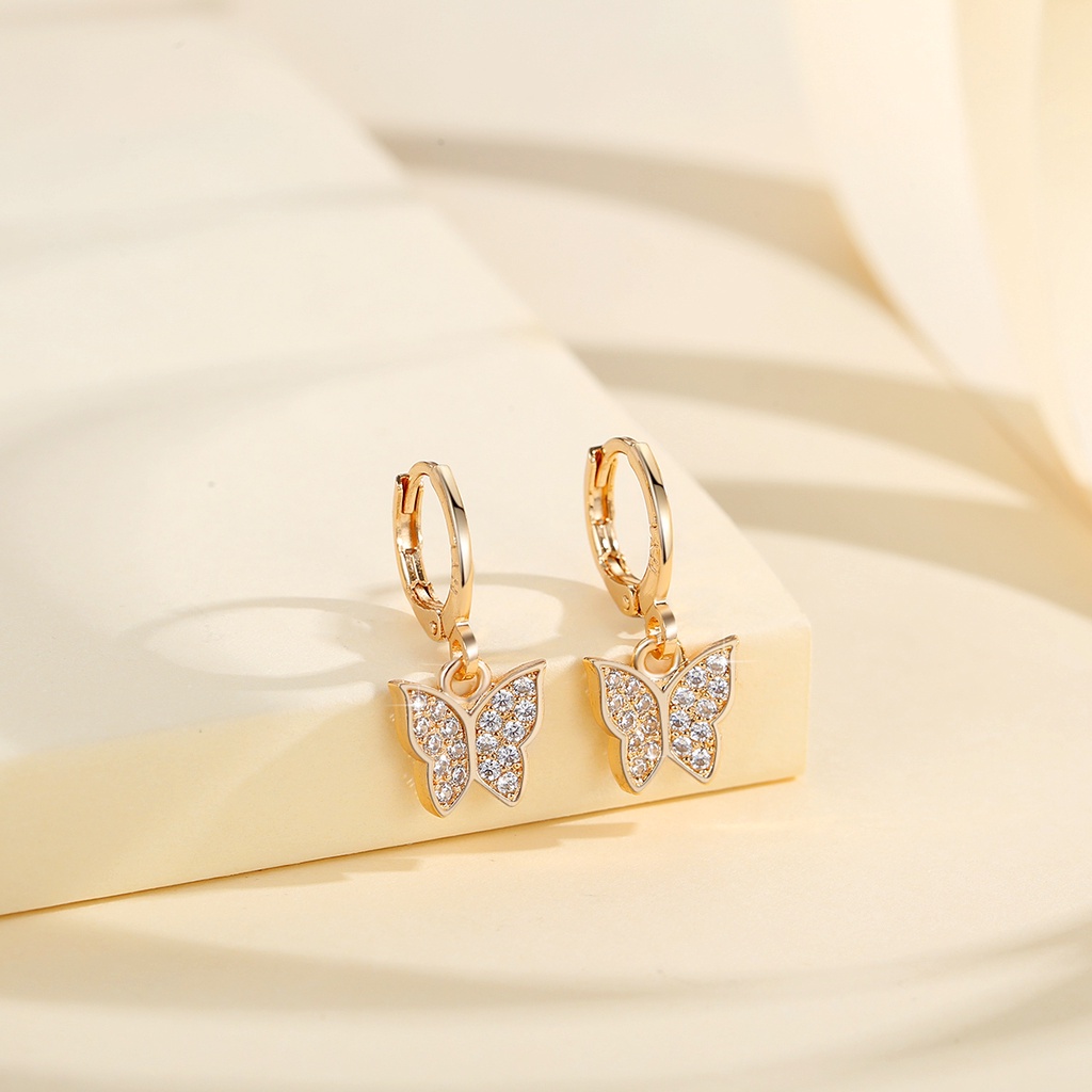 Y682【Barang spot】Anting kupu-kupu Kristal Berlian Bahan Titanium Steel Warna Emas Gaya Korea Wanita Anting