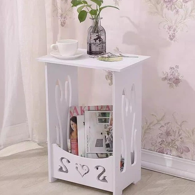 Meja kecil / Rak mini / rak kosmetik / meja kecil kamar / meja rias minimalis / hiasan meja belajar