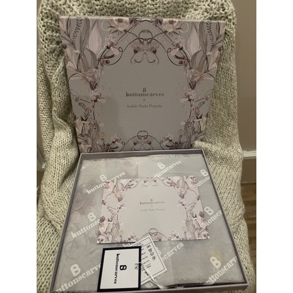 Buttonscarves the Nada Series