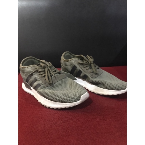 sepatu anak preloved adidas