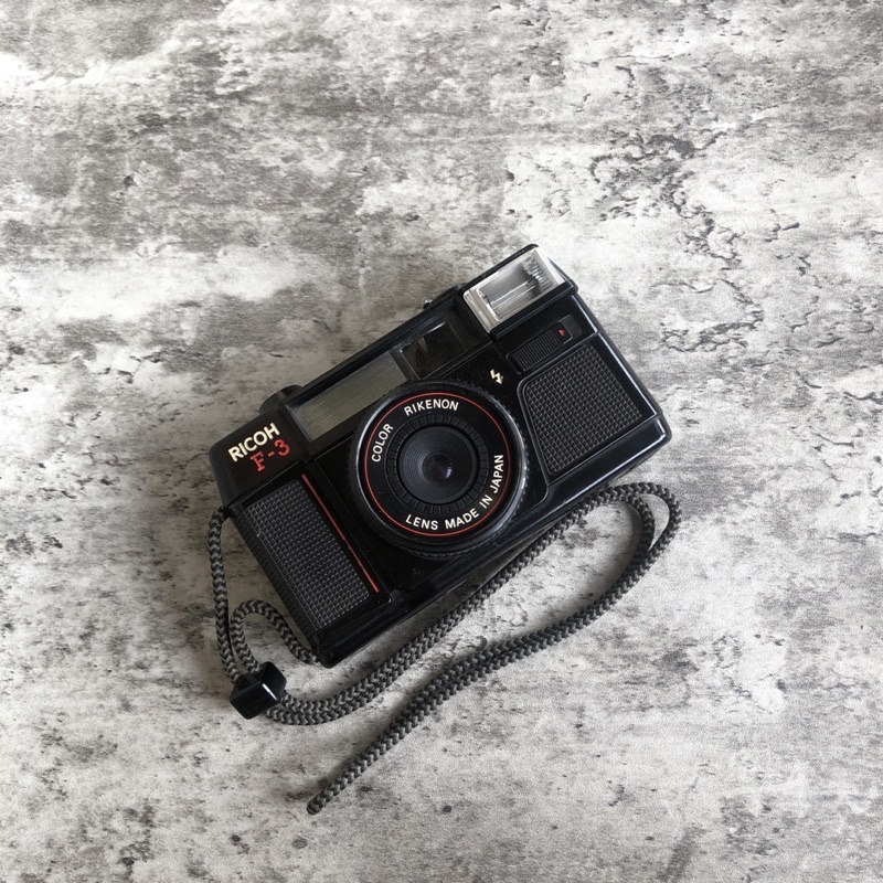 Kamera Analog - Ricoh F3