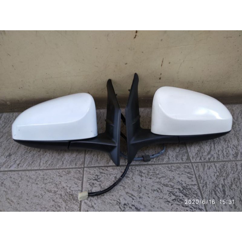 spion mobil sigra calya tipe E harga satuan bisa kanan atau kiri