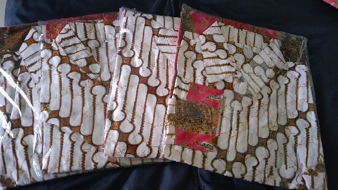 Bisa Pisah Batik Couple Keluarga Sania Ruffle Ori Ndoro Jowi  Seno  Abang Putih