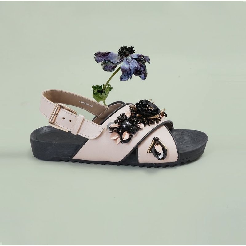 PVRA Cavvami Nude Black Signature size 40