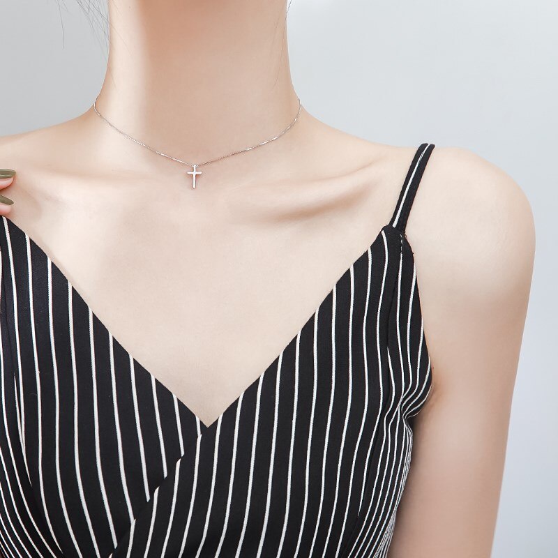 Kalung Rantai Choker Liontin Salib Bahan Logam Warna Silver Gaya Bohemian Untuk Wanita