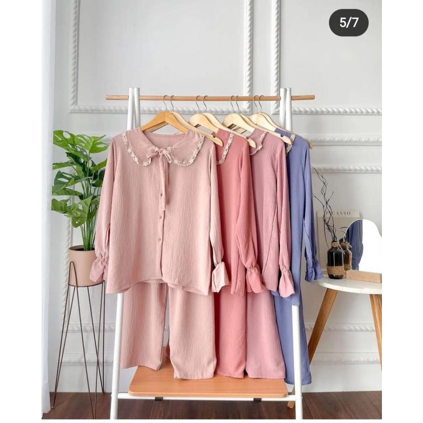 SETELAN CANY RENDA | SETELAN KRINKLE| SETELAN WANITA KEKINIAN | SETELAN BAHAN KRINKLE AIRFLO | OOTD KEKINIAN | FASHION WANITA TERBARU | IZDIHAAR OLSHOP