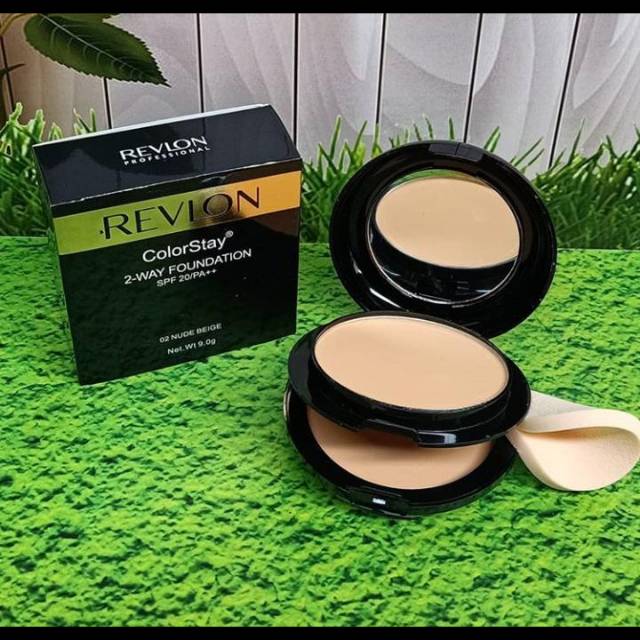 Bedak padat revlon