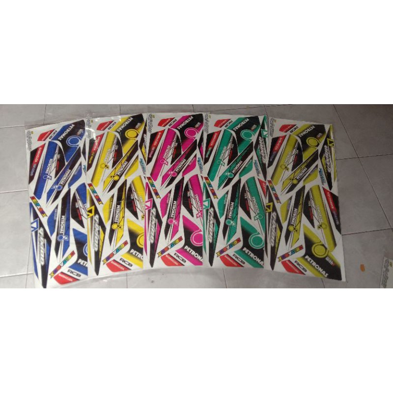 (COD)Les sicker striping variasi Yamaha Vixion NVL motif petronas