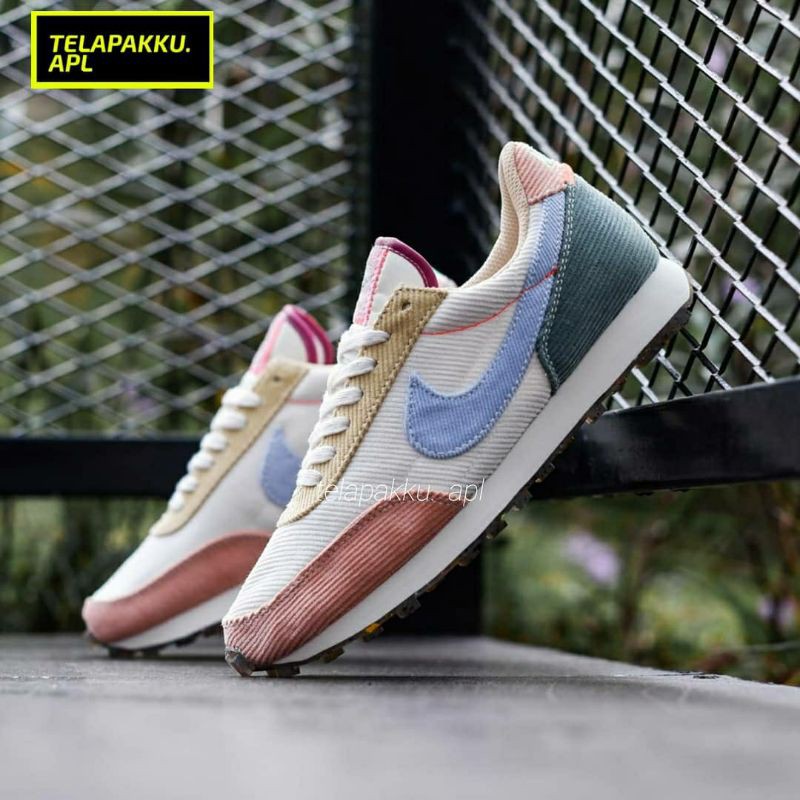 nike daybreak corduroy original