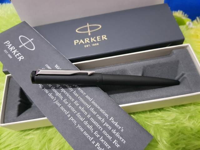 

PULPEN PARKER ORIGINAL FREE REQUEST CUSTOM GRAFIR NAMA ATAU LOGO ANDA