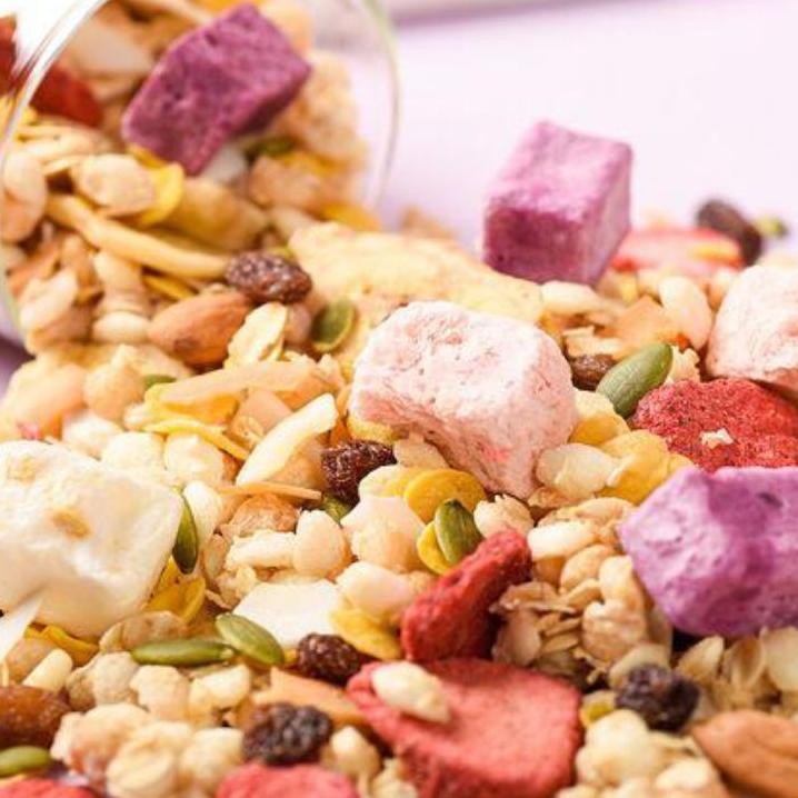 

Barang Baru oatmeal yogurt sereal sarapan sehat makanan diet granola maiqufeng MAI QU FENG OATMEAL Y