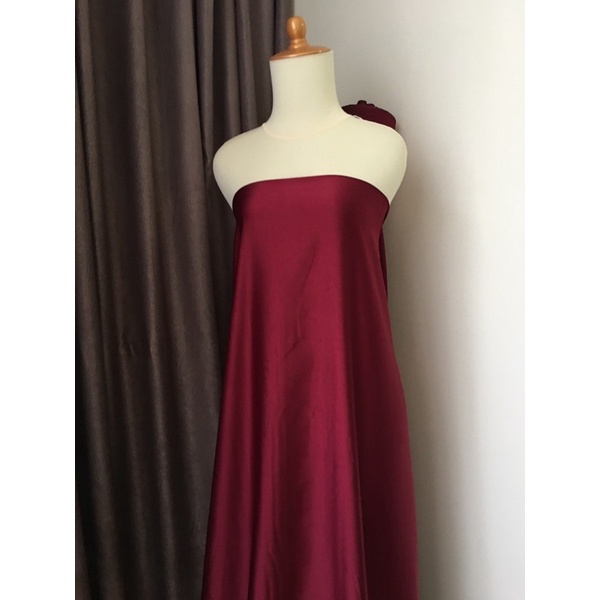 Kain Satin Silk Maxmara Lux Premium 1/2 Meter Bahan Dress Jatuh Baju Kurungan Warna Merah Maroon Marun Gelap