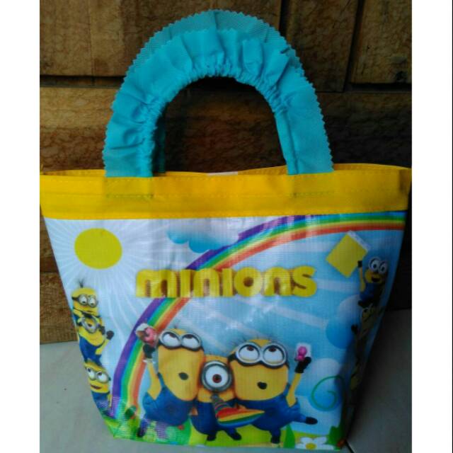 

TAS PEGANGAN RENDA KARAKTER KARTUN MINION | HOT SALE | HOT PROMO | TERLARIS | TERBARU | MURAH | PR13