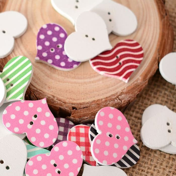 Kancing Kayu Dua Lubang - Heart Shape Stripe Dot Style (10 pcs)