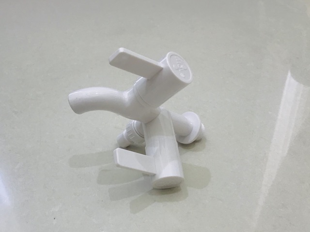 Kran Shower PVC Engkol Keran Air Cabang Plastik Tembok Dinding