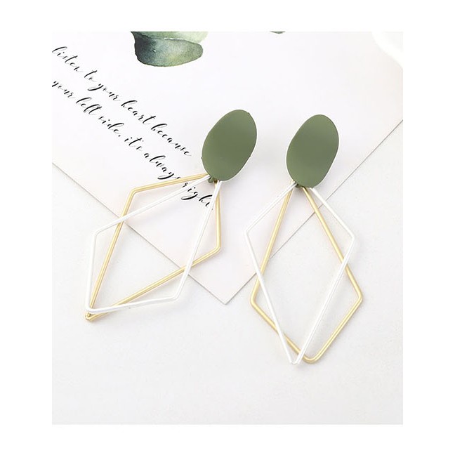 LRC Anting Tusuk Fashion Green Frosted Hollow Geometry Earrings Y63141