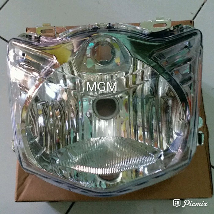 Lampu - Otomotif - Aksesoris Motor Reflektor / Headlamp / Lampu Depan Honda Beat Karbu Narita Flash
