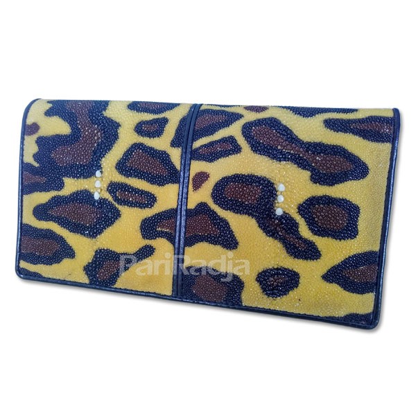 Dompet Wanita Kulit Ikan Pari Asli Motif Leopard