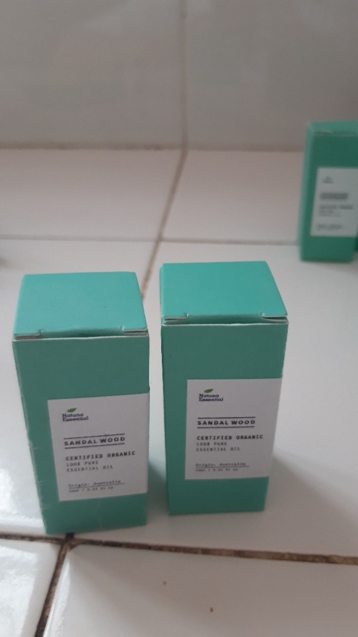 Natuna Sandalwood Essential Oil Pure Diffuser Humidifier Minyak Esensial Air Purifier Aromatherapy