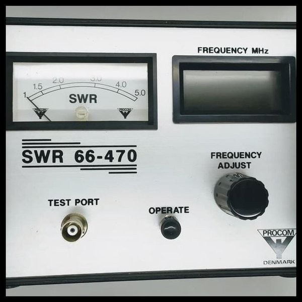 Procom SWR 66-470 MHz Antenna Analyzer Antena