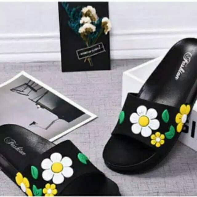 Sendal Anak dan Dewasa Size 26- 40 ... New Arrival FLOWER Cuantikk