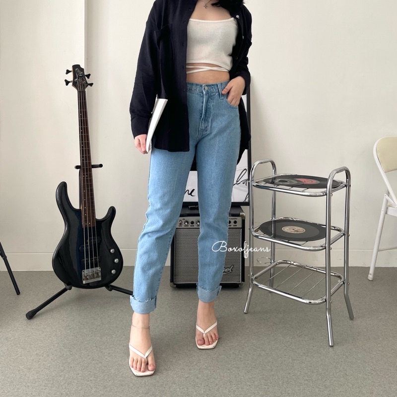 Boxofjeans - YURI 유리 Cut Boyfriend Jeans - BLUE OCEAN