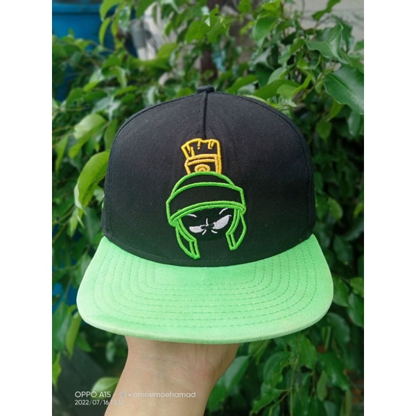 Topi snapback new era looney tunes marvin