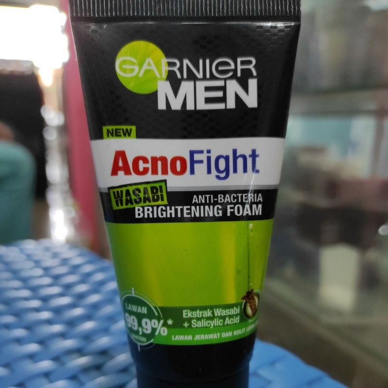 Garnier Men Acno Fight Anti Bacteria Wasabi Brightening Foam