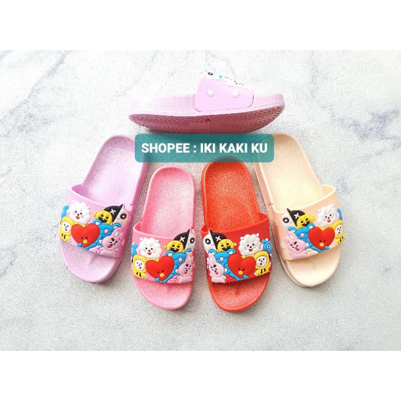 SANDAL SELOP ANAK PEREMPUAN BTS BT21 KARET 6088-1 BERUANG SARANGHEYO
