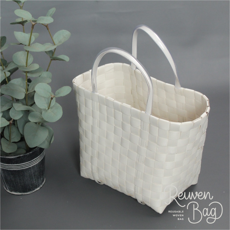 

Reuven Bag - White Basic Woven bag / Tas anyam / Tas anyam anti air