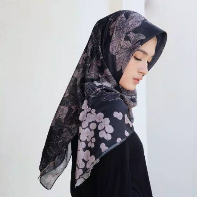 WINTER SCARF VANILLA HIJAB