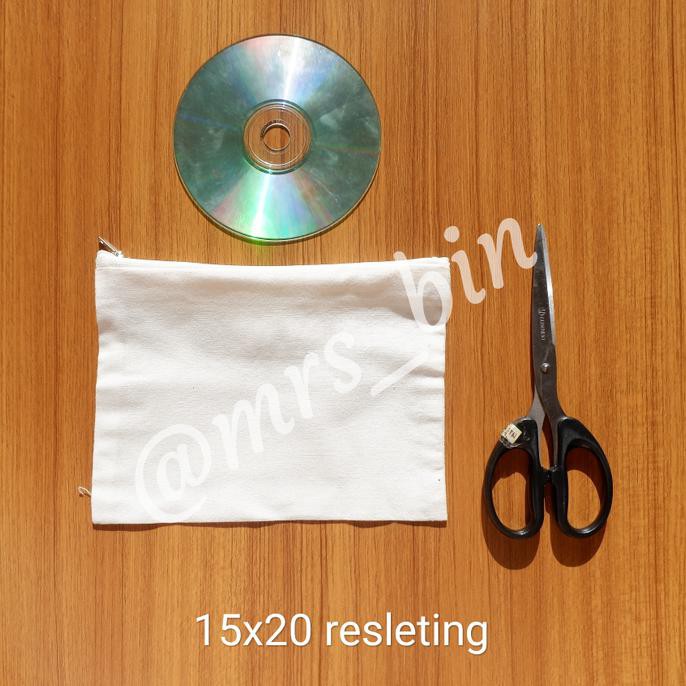 

Pouch Resleting 15x20 15 x 20 cm kantong tas polos blacu kanvas canvas PROMO
