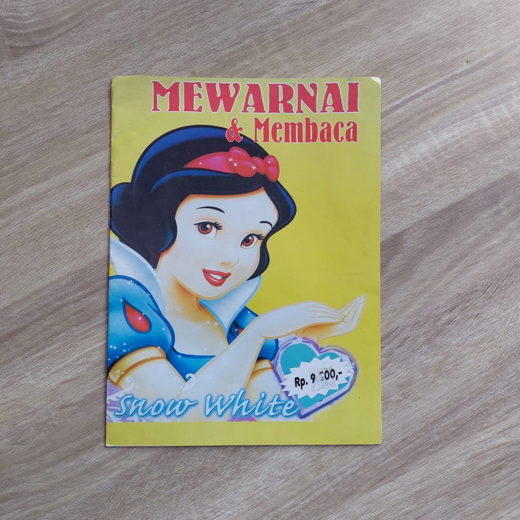 

MEWARNAI DAN MEMBACA SNOW WHITE