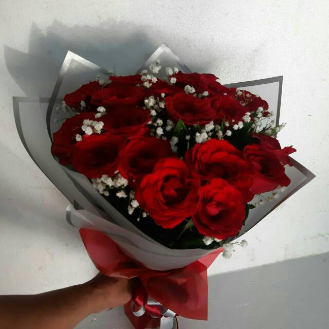 Buket mawar merah asli dari bandung spesial ultah dan wisuda