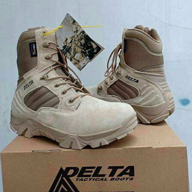 DELTA TACTICAL BOOTS