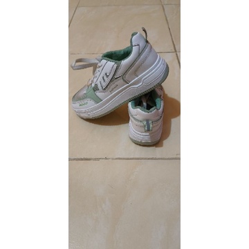 Sepatu Second warrior