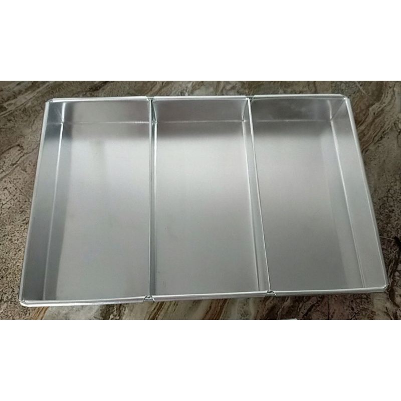 loyang lapis Surabaya 3 sekat 20x10x4 . 22x10x4 . 24x10x4