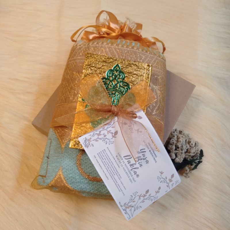 Sajadah Turki+ Al Qur'an+FREE KARTU UCAPAN Souvenir Tahlilan Hampers Hadiah Kado Pernikahan & pengaj