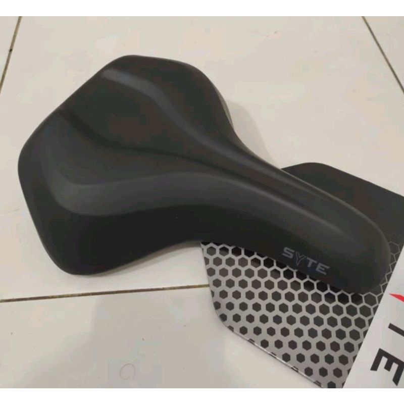 sadel sepeda lebar SYTE G104