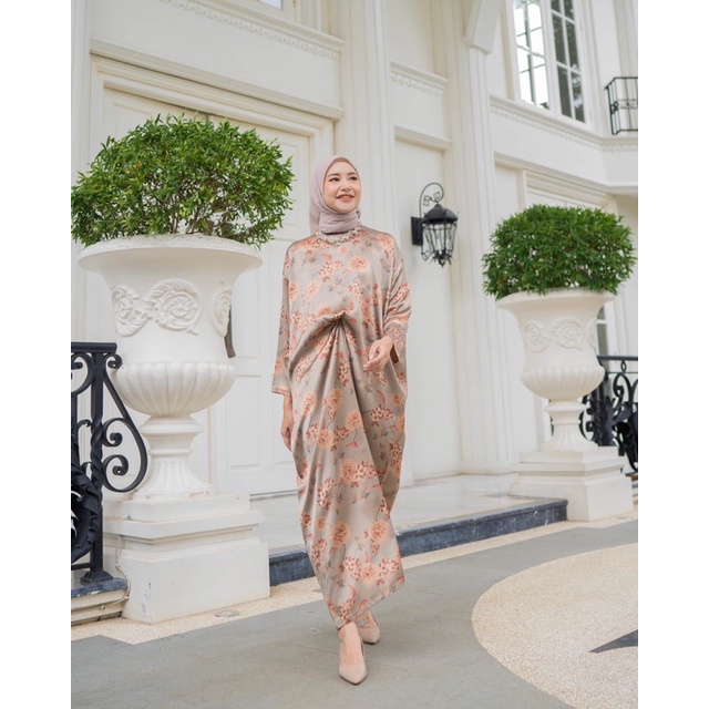 AURELIA KAFTAN
