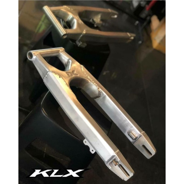 SWING ARM ALUMUNIUM MEREK DX UNTUK KLX 150 DTRACKER CRF 150L