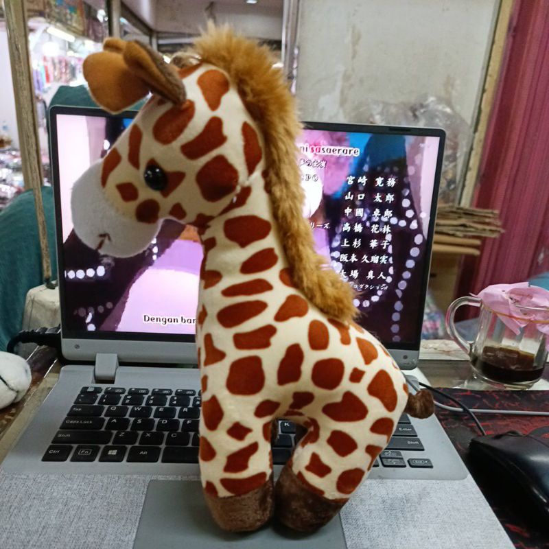 BONEKA JERAPA S