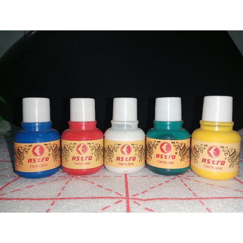 

Tinta Kaligrafi China dan Arab Bak Astro Cina Calligraphy Ink Berwarna Warna