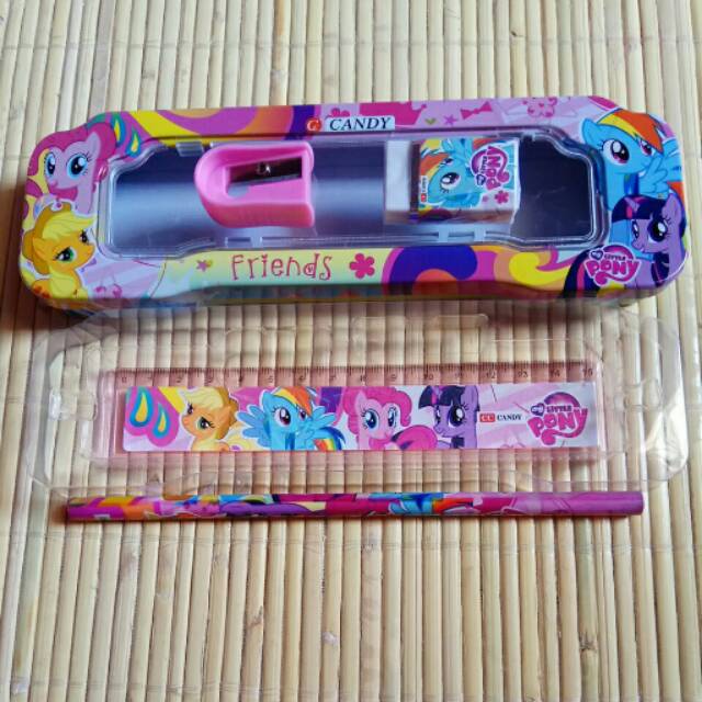 

Tempat pensil kaleng import kecil little pony