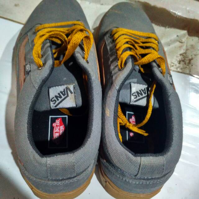 SEPATU VANS OLD SCHOOL