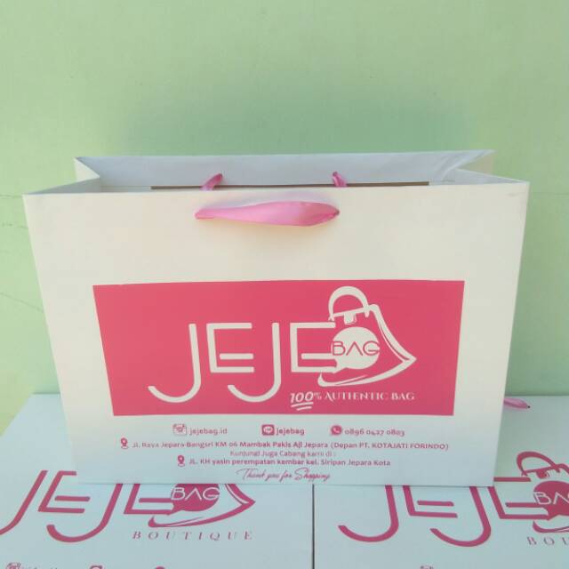 

Paper bag toko,butik,dll murah dan berkualitas bahan kertas ivory ukuran P40xL10xT30