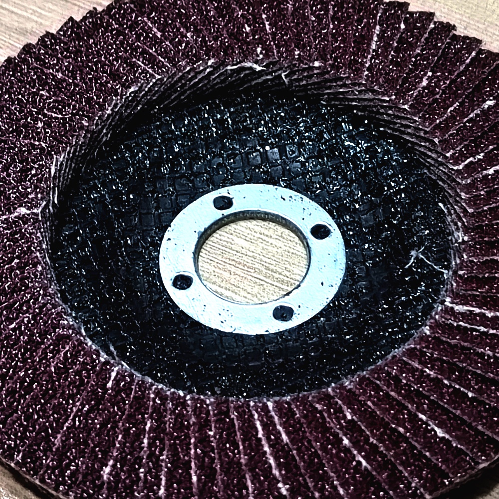 MATA GERINDA AMPLAS KERTAS PASIR / FLAP DISC GRENDA AMPLAS SUSUN 4 INCH